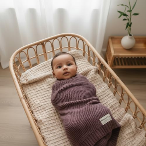 100% Organic Cotton Heritage Knit Textured Baby Quilt Blanket - Image 2