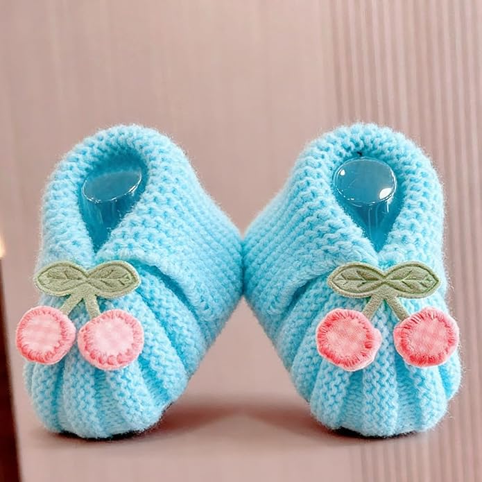 Newborn Shoes, Baby Girls Boys Hand Knit Booties, Photography Props, Photoshoot - Image 5