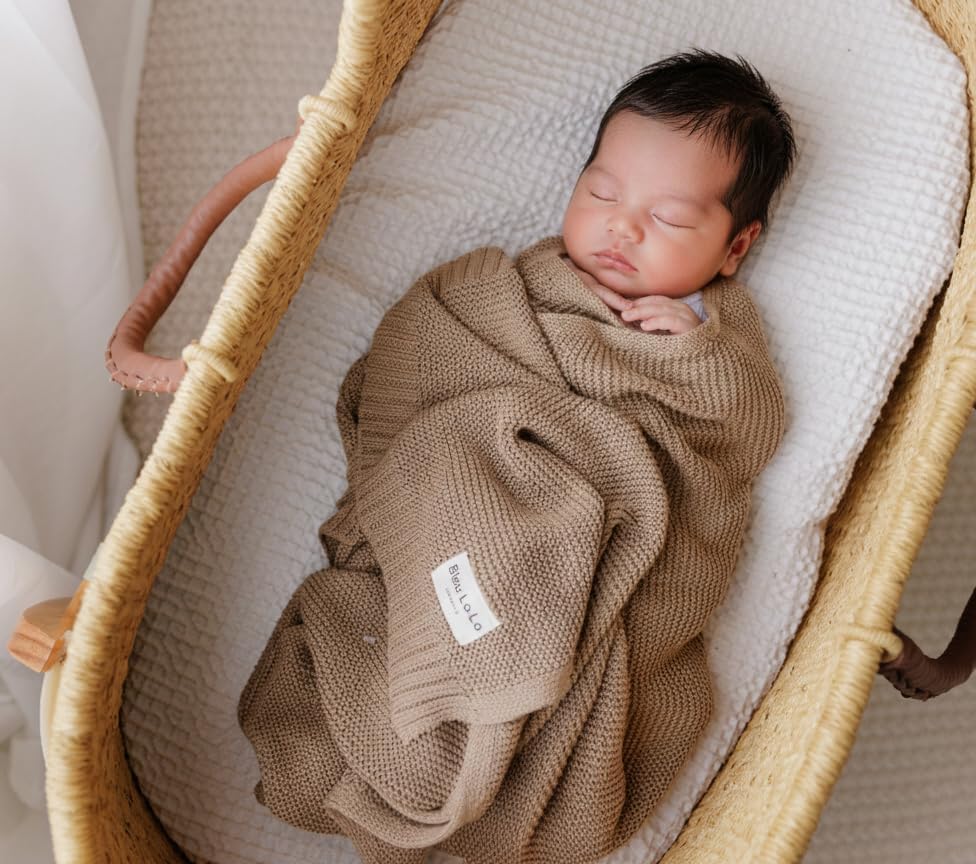 100% Organic Cotton Heritage Knit Textured Baby Blanket - Image 2