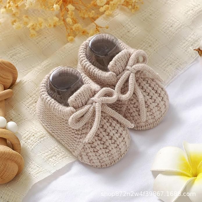 Newborn Shoes, Baby Girls Boys Hand Knit Booties, Photography Props, Photoshoot - Image 2