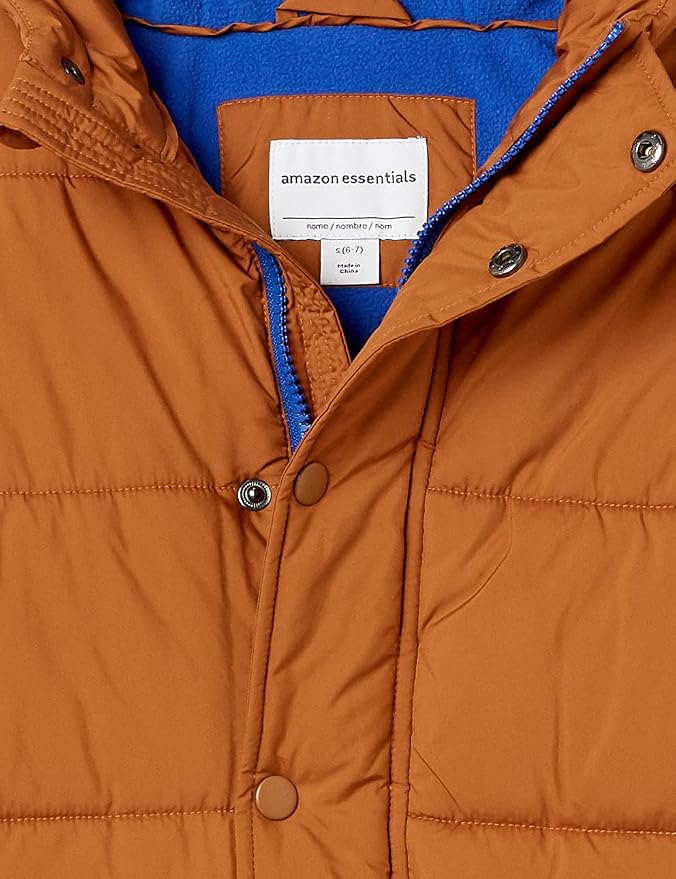 Amazon Essentials Babies, and Boys' Heavyweight Hooded Puffer Jacket - Image 3