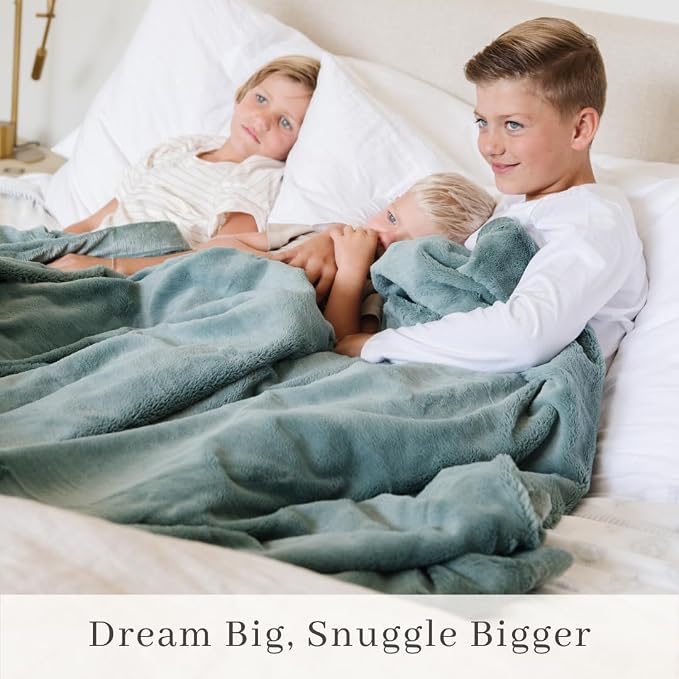 Saranoni Luxury Lush Kids Blanket | Ultra-Soft & Cozy Plush Comfy Blankets - Image 5