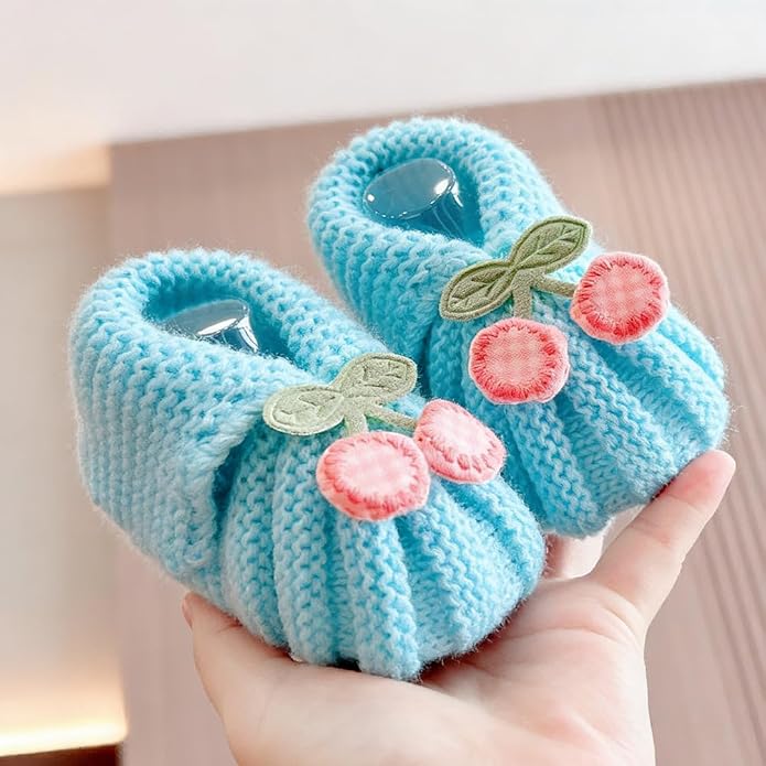 Newborn Shoes, Baby Girls Boys Hand Knit Booties, Photography Props, Photoshoot - Image 2