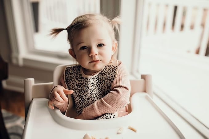 Three Little Tots Modern Silicone Baby Bib – Adjustable Fit Waterproof Catch - Image 4