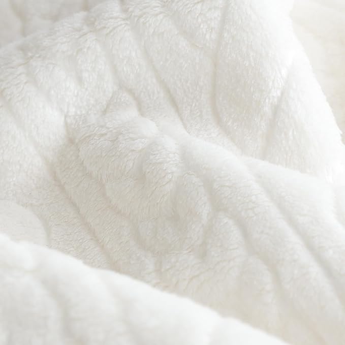 BORITAR 3D Fleece Baby Blanket for Girls 30 x 40 Inch Beige | Soft Fluffy Fuzzy - Image 2