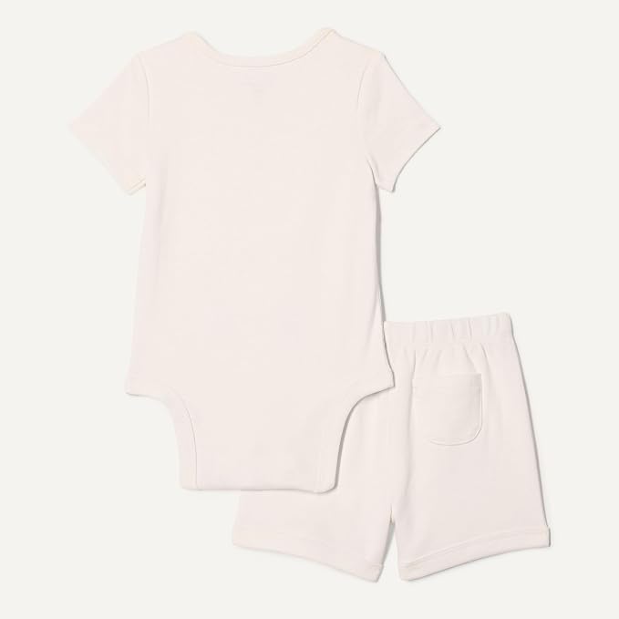 Amazon Essentials Unisex Toddlers' Short Sleeve 100% Cotton Bodysuit and Short - Image 2
