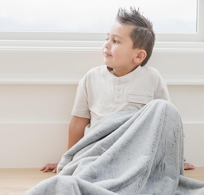 Saranoni Luxury Lush Kids Blanket | Ultra-Soft & Cozy Plush Comfy Blankets - Image 6