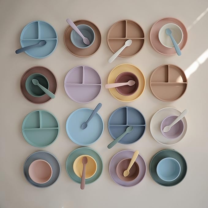 mushie Classic Silicone Suction Plate | BPA-Free Non-Slip Design (Cloudy Mauve)