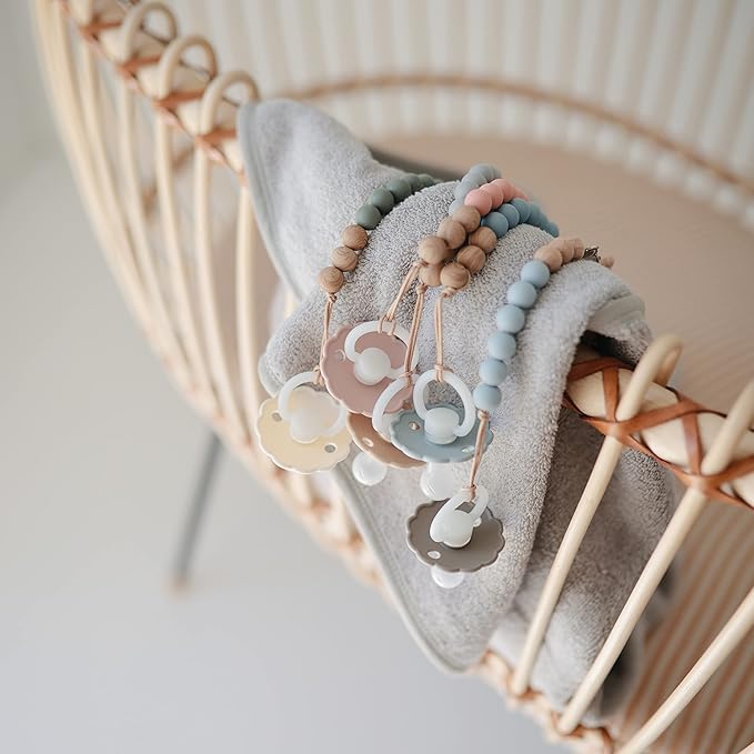 mushie 100% Silicone Baby Pacifier Clip BPA Free | Eva (Cloud)