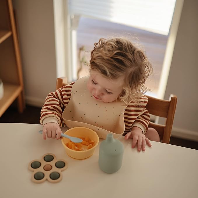 mushie Silicone Suction Bowl | BPA-Free Non-Slip Design (Daffodil)