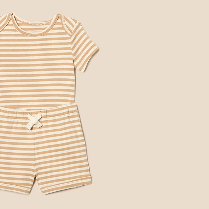 Amazon Essentials Unisex Toddlers' Short Sleeve 100% Cotton Bodysuit and Short - Image 2