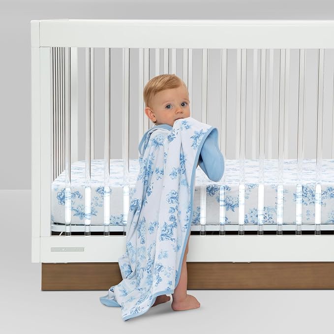 Delta Children 100% Organic Cotton Fitted Crib Sheets - Image 3