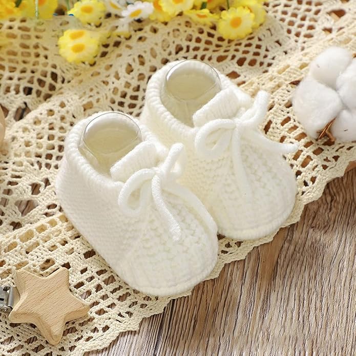 Newborn Shoes, Baby Girls Boys Hand Knit Booties, Photography Props, Photoshoot - Image 2
