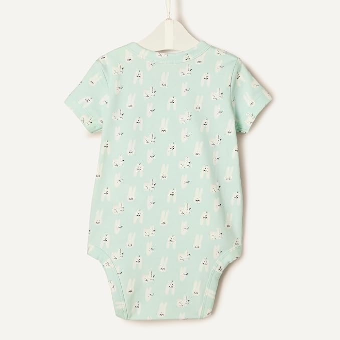 Amazon Essentials x Sofia Grainge Unisex Babies' Side Snap Short Sleeve Bodysuit - Image 5