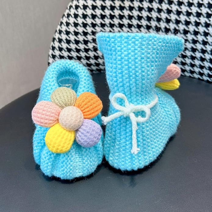 Newborn Shoes, Baby Girls Boys Hand Knit Booties, Photography Props, Photoshoot - Image 5