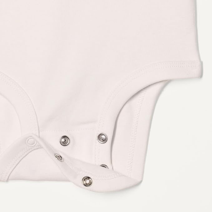 Amazon Essentials Unisex Toddlers' Short Sleeve 100% Cotton Bodysuit and Short - Image 4