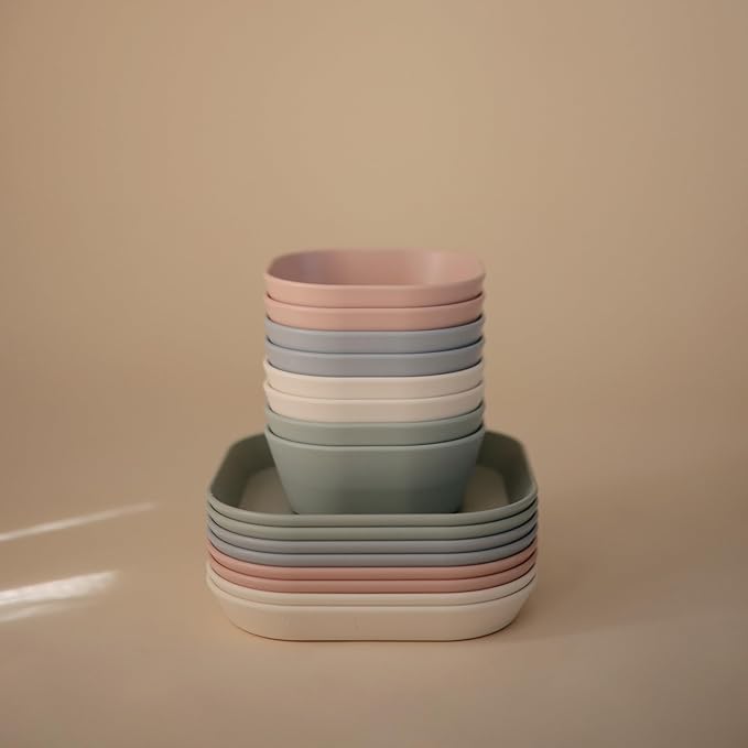 mushie Square Dinnerware Plates for Kids | Made in Denmark, Set of 2 (Blush)