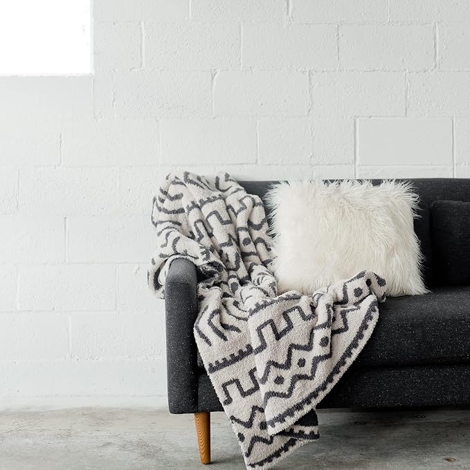 Saranoni Luxury Throw Blanket | Ultra Soft Double Layer Plush Decorative Comfy - Image 6
