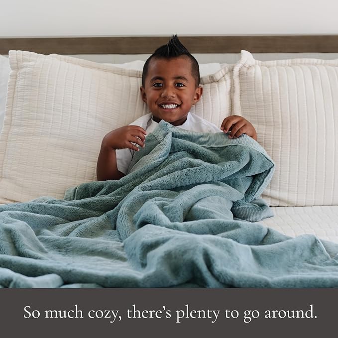 Saranoni Luxury Lush Kids Blanket | Ultra-Soft & Cozy Plush Comfy Blankets - Image 8