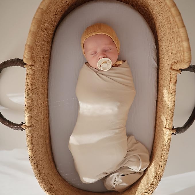 FRIGG Rope Natural Rubber Baby Pacifier | Made in Denmark | BPA-Free (French Gray/Silver Gray, 6-18 Months)
