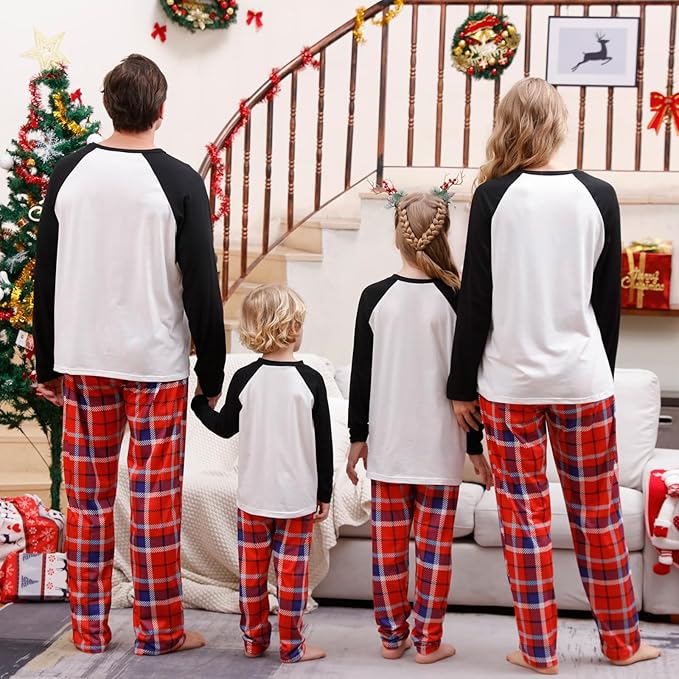 Awoscut Family Christmas Pajamas Matching Pajamas for Family, Xmas PJs Sets Holiday Sleepwear