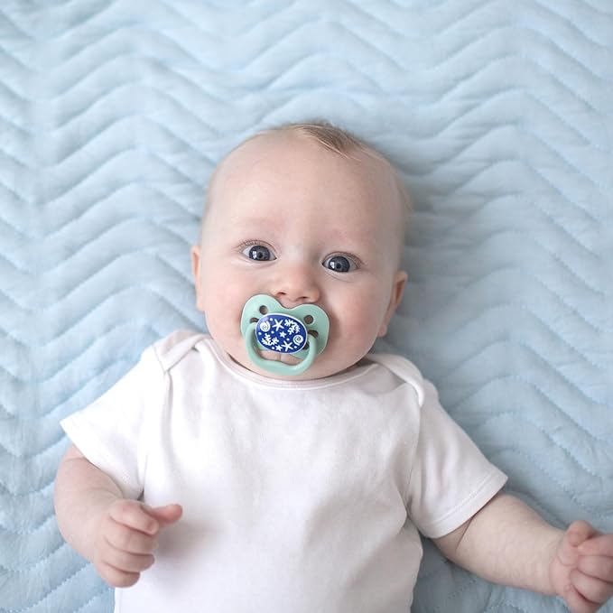 Dr. Brown's Advantage Glow-in-The-Dark Baby Pacifier, Fully Symmetrical Soother with Soft Silicone Bulb, Blue Sunrise-Blue Ocean, 0-6m, BPA Free, 4 Pack