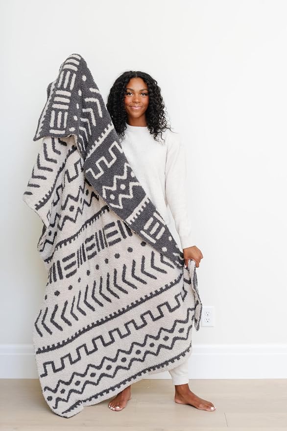 Saranoni Mudcloth Throw Blanket Soft Plush Double Layer Cream Black 50"x60" | - Image 6