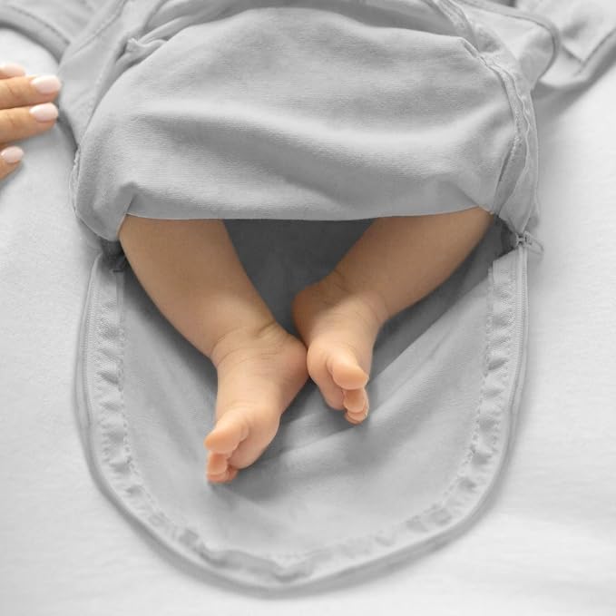 SwaddleMe by Ingenuity Easy Change Baby Swaddle in Size Small/Medium, 0-3 Months - Image 5