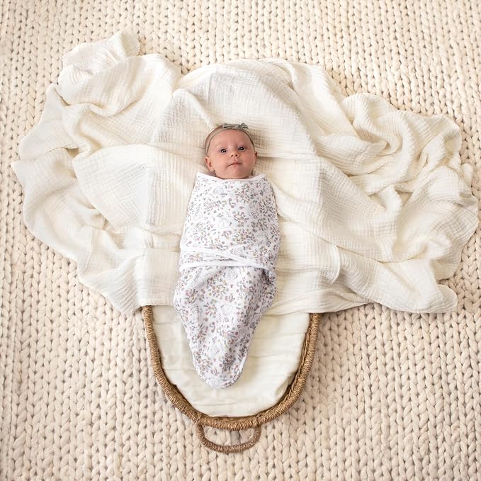 aden + anais Essentials Easy Swaddle Wrap Quick Change - Image 2