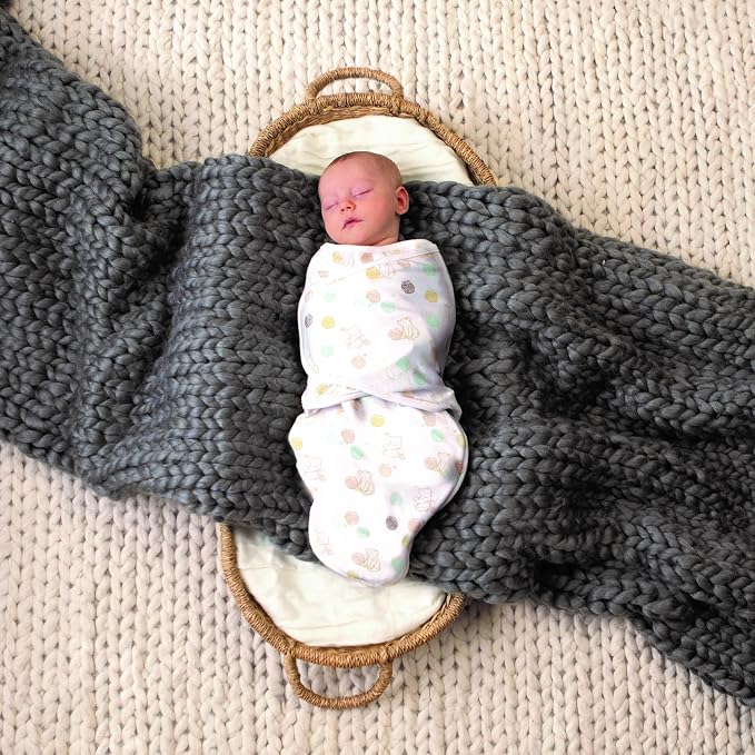 aden + anais Essentials Easy Swaddle Wrap Quick Change - Image 2